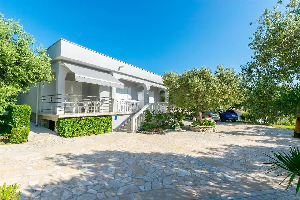 Apartments Anka Rab Island