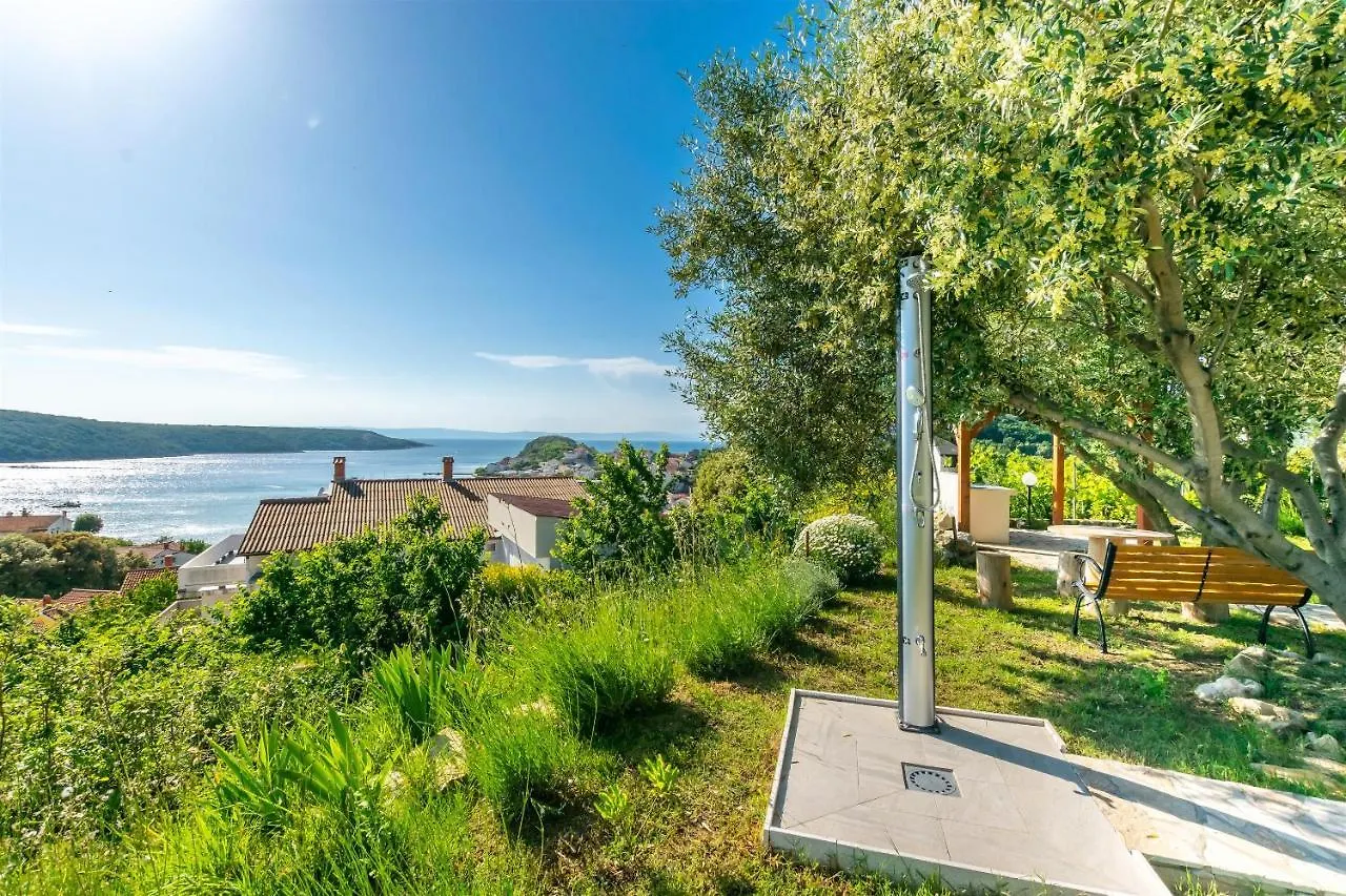 Apartments Anka Rab Island  Kampor
