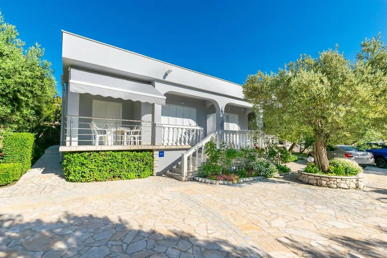 Apartments Anka Rab Island