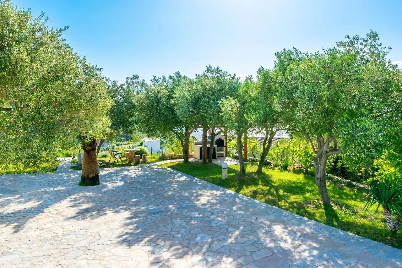 Apartments Anka Rab Island 0*, Kampor Croatia
