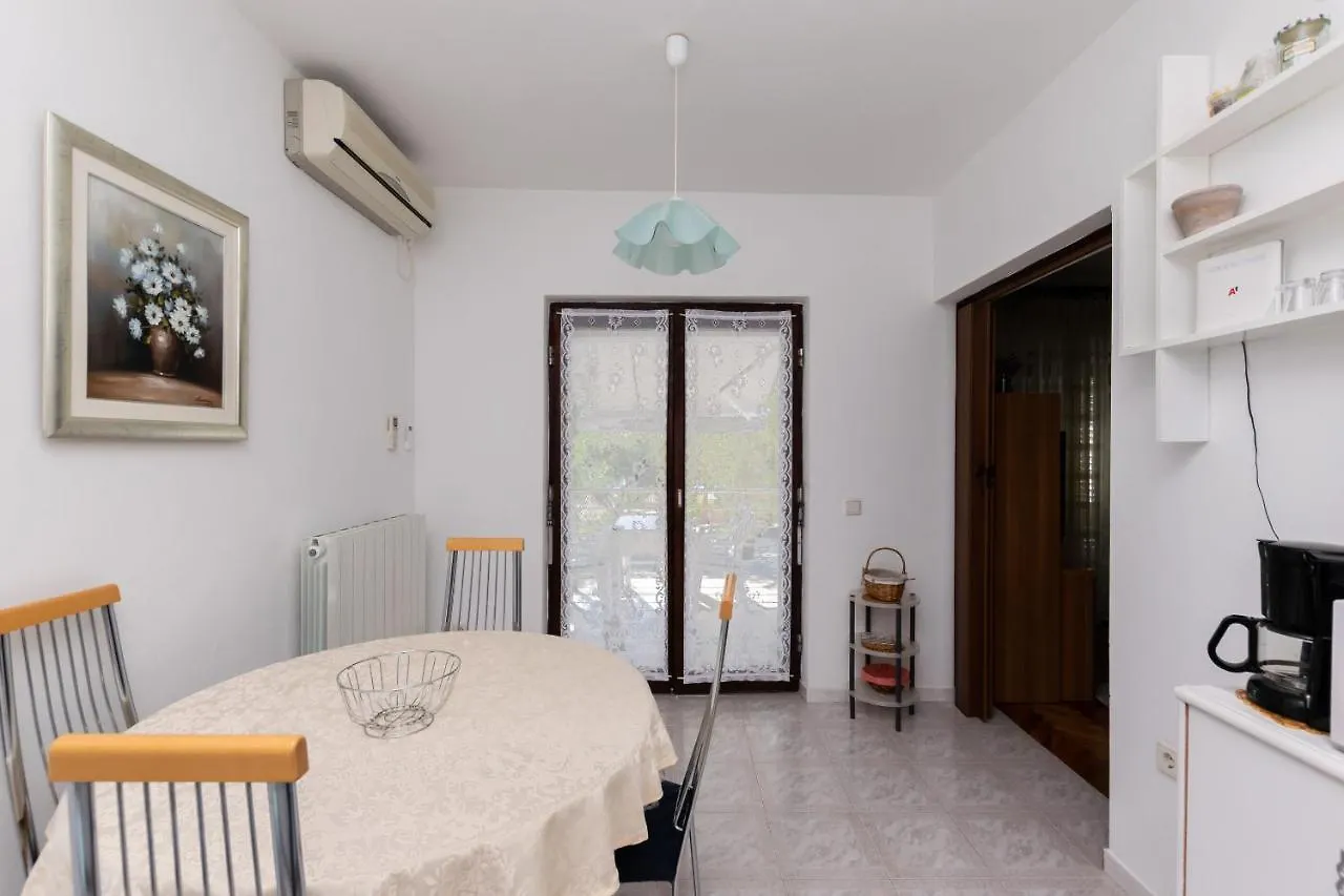 Apartments Anka Rab Island