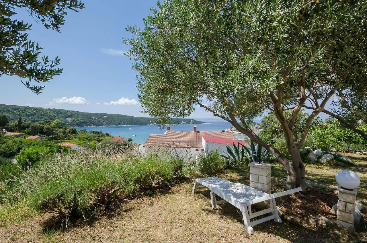 Apartments Anka Rab Island  Kampor