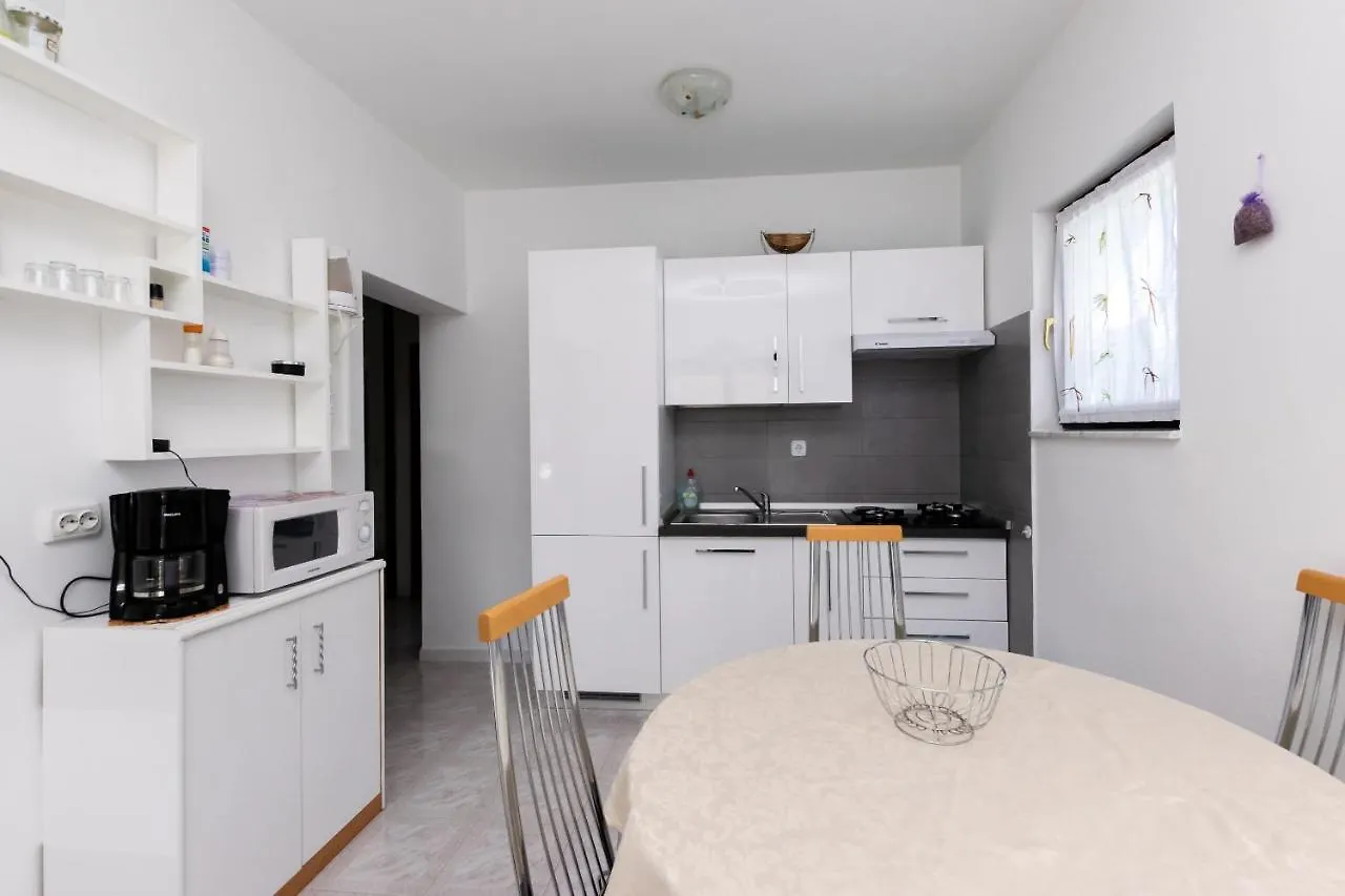 Apartments Anka Kampor